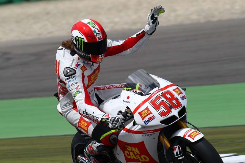El mundo de la moto da el ultimo adiós a Marco Simoncelli