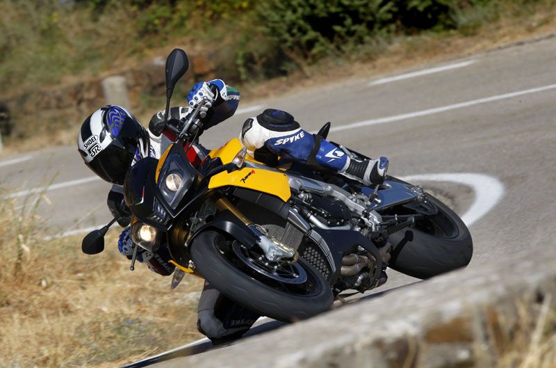 Aprilia Tuono V4 R APRC