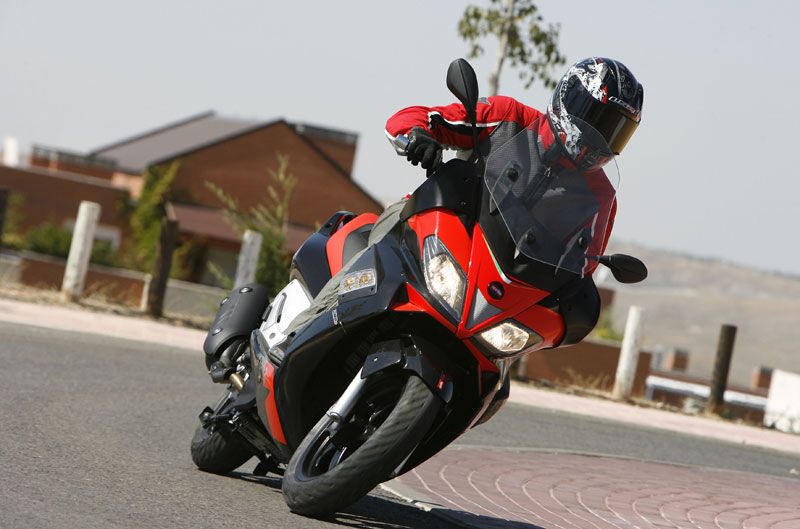 Aprilia SR Max 300