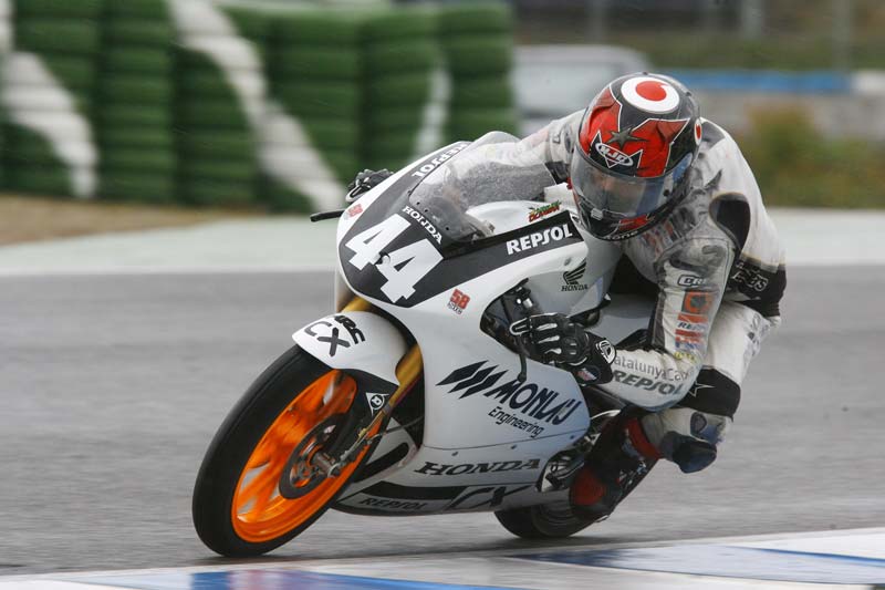 Poles para Oliveira, Scholtz y Smith en la última del CEV 2011