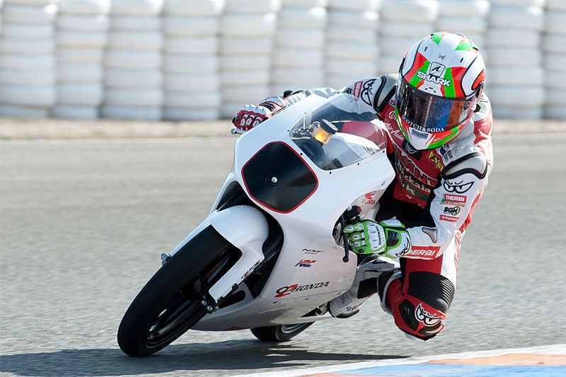 Efren Vazquez y Adrián Martin terminan sus primeros entrenos en Moto3