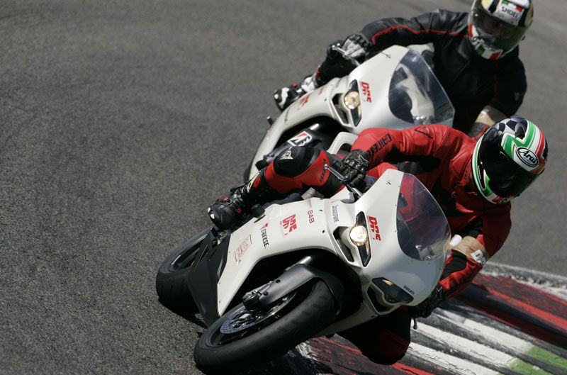 Abiertas las inscripciones para la Ducati Riding Experience 2012