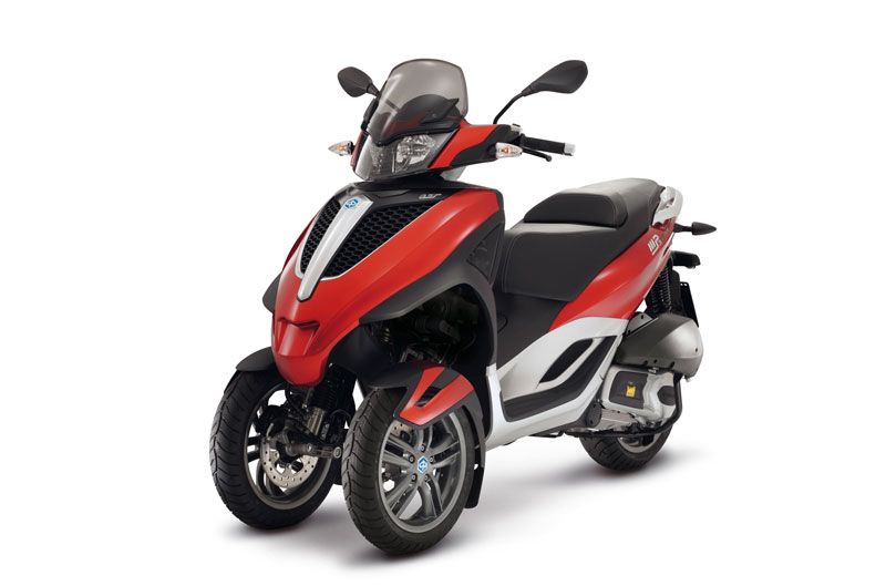 Piaggio rebaja la gama MP3 LT