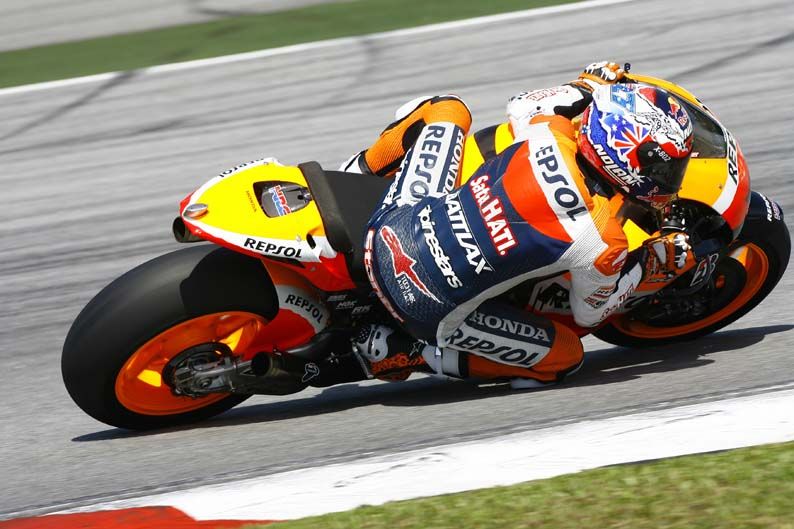 Casey Stoner logra el mejor tiempo