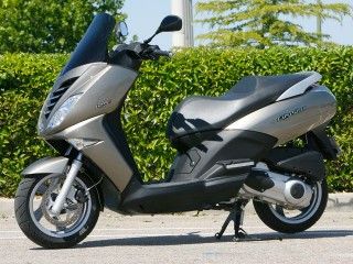 Peugeot te regala un accesorio con la compra de tu scooter
