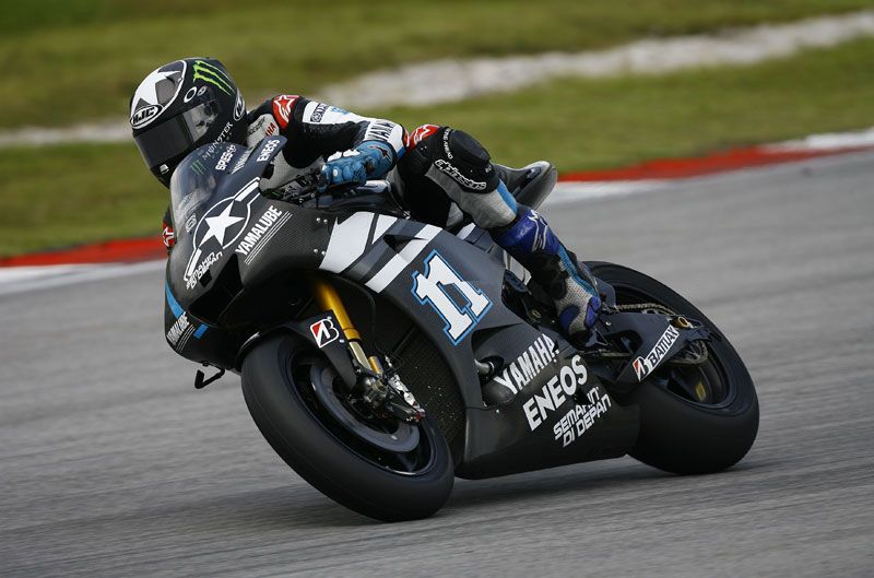 Spies lidera en Malasia sin las Honda en pista