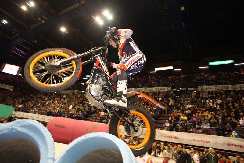 Toni Bou logra su sexto titulo de Campeón del Mundo en el Indoor de Milán