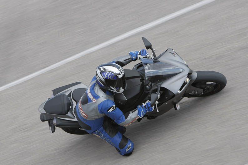 Yamaha YZF-R1. Prueba a fondo