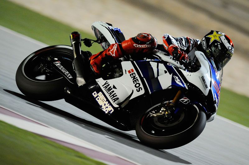 Lorenzo se impone a Stoner en los terceros entrenamientos libres en Qatar