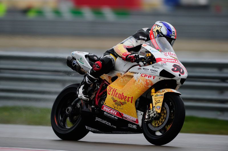 Guintoli se estrena en SBK bajo el aguacero de Assen
