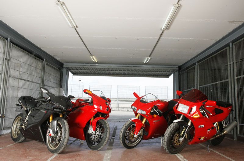 Evolución de los "Desmoquattro" de Ducati