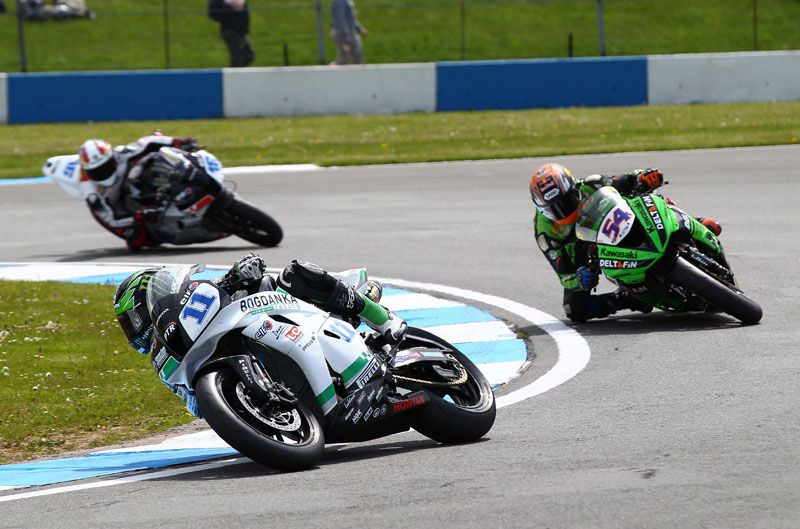 Lowes se estrena por fin en Supersport