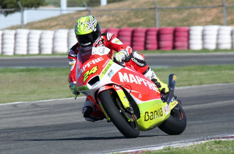 Toni Elías pone a punto su Suter en Albacete