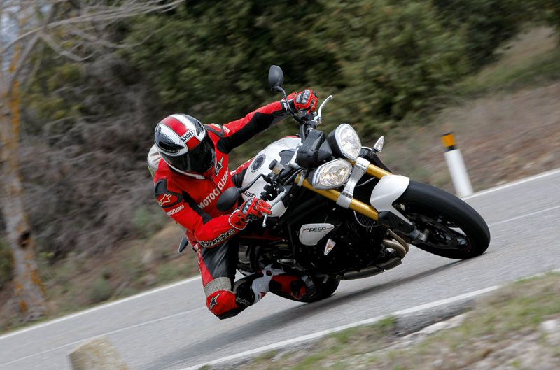 Triumph Speed Triple R: Prueba a fondo