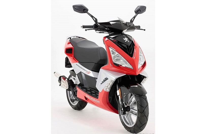 Peugeot Scooters y Monlau Competición te llevan al GP de Cataluña