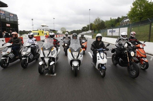 Moto eléctrica del año 2012