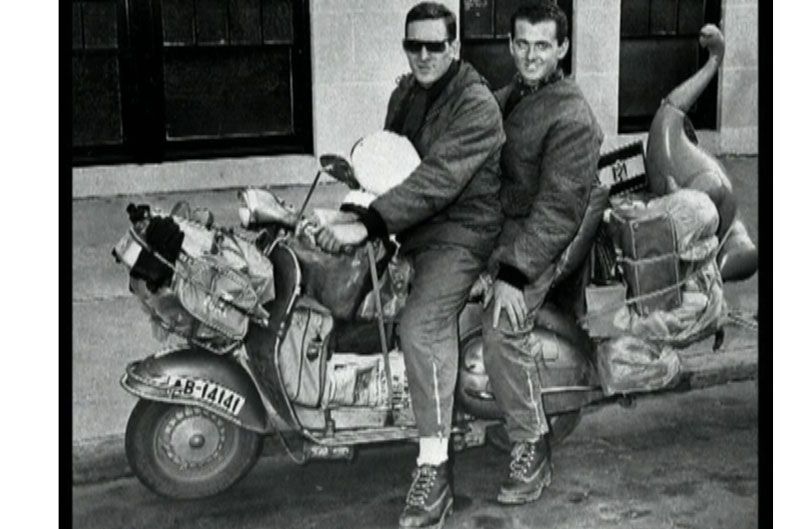 La vuelta al mundo en Vespa en 79 días