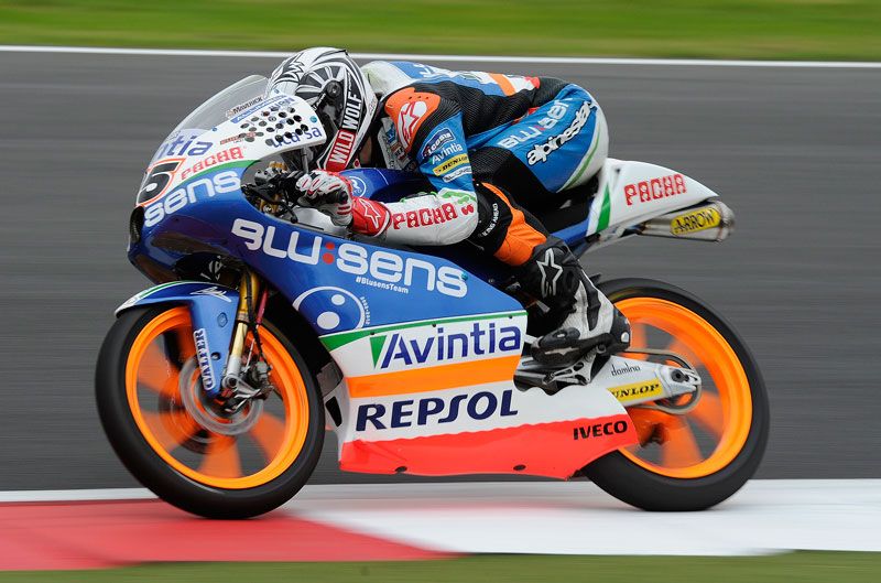 Maverick Viñales vence en el Gran Premio de Gran Bretaña de Moto3