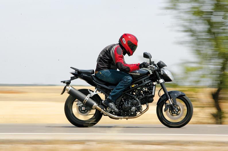 Hyosung GT 650i. Prueba