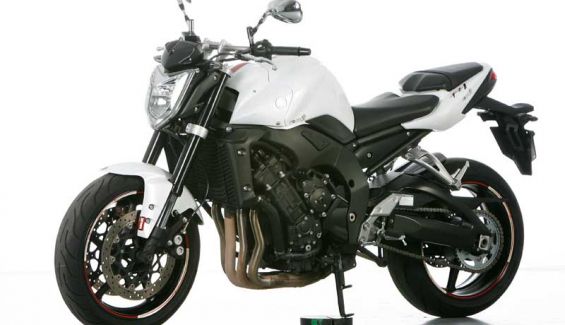 lava hígado carbón Yamaha FZ1 N. Segunda mano