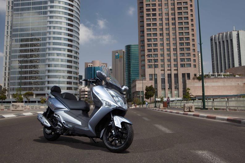 SYM presenta su Joymax GTS 300i