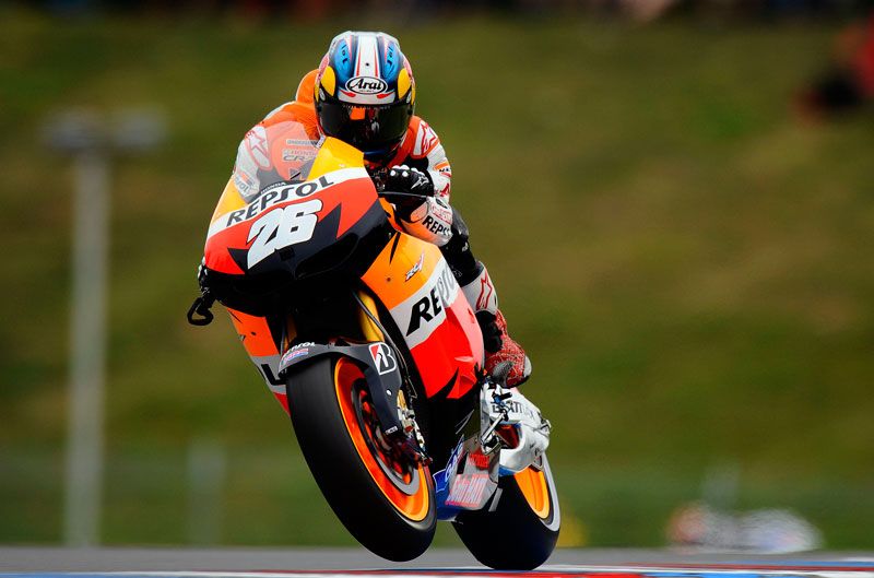 Dani Pedrosa se impone a Jorge Lorenzo en la carrera del año en MotoGP