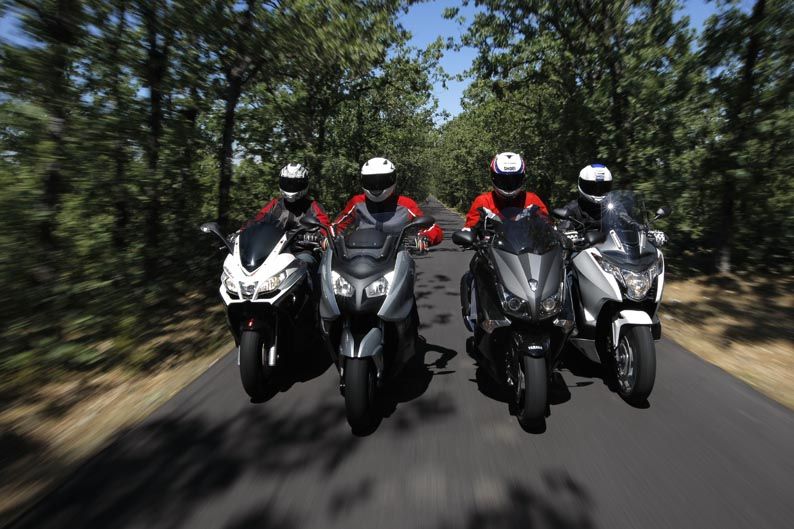 Comparativa Maxiscooter: Honda, Aprilia, BMW y Yamaha