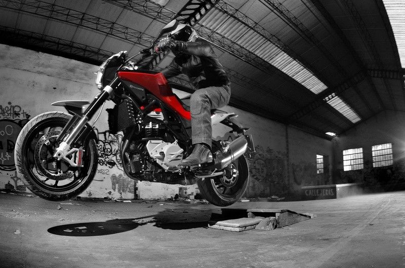 Husqvarna Nuda 900R: El gran salto