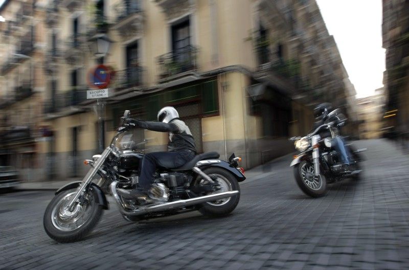 Comparativa Suzuki Intruder C800C y Triumph America