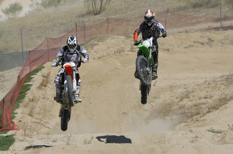 Comparativa Cross 450 Moto Verde