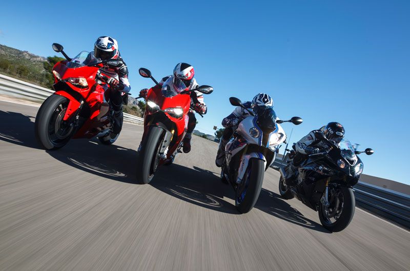 Comparativa Superbike y Oasis Motociclismo CEPSA