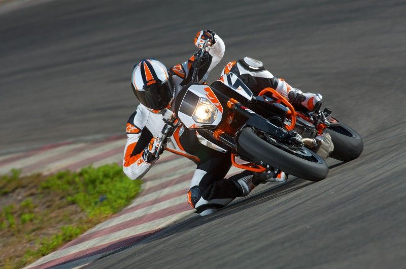 KTM Duke 390 y 690 Duke R