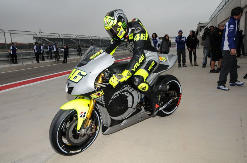 Superbikes y Yamaha MotoGP realizan test en MotorLand
