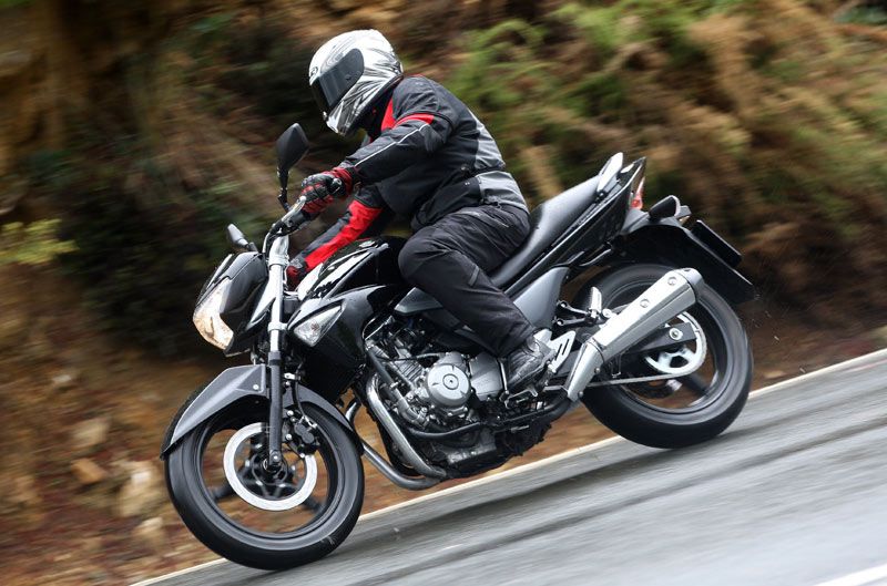 Primera prueba: Suzuki Inazuma 250