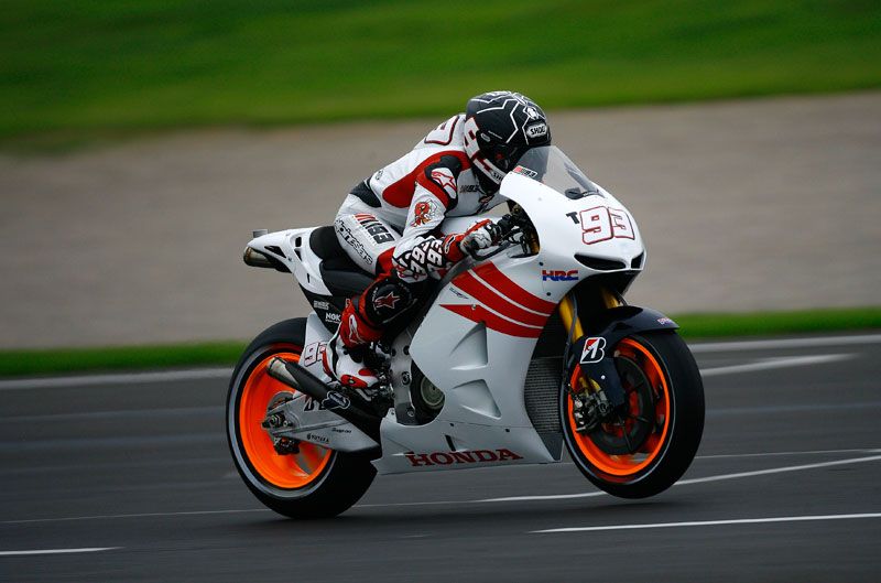 Márquez y Bautista se preparan en Malasia