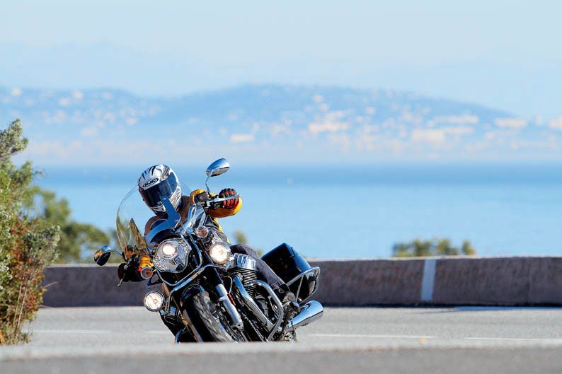 Moto Guzzi California 1400 Touring. Prueba a fondo
