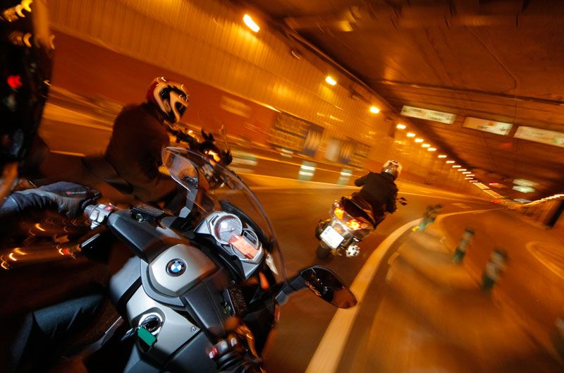 Comparativa maxiscooter La Moto: BMW, Honda y Suzuki