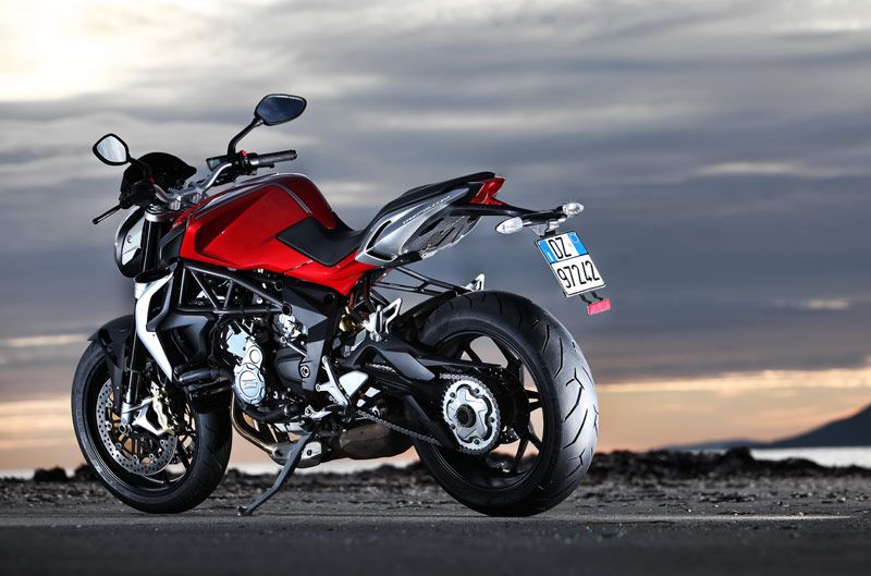Primera prueba: MV Agusta Brutale 800