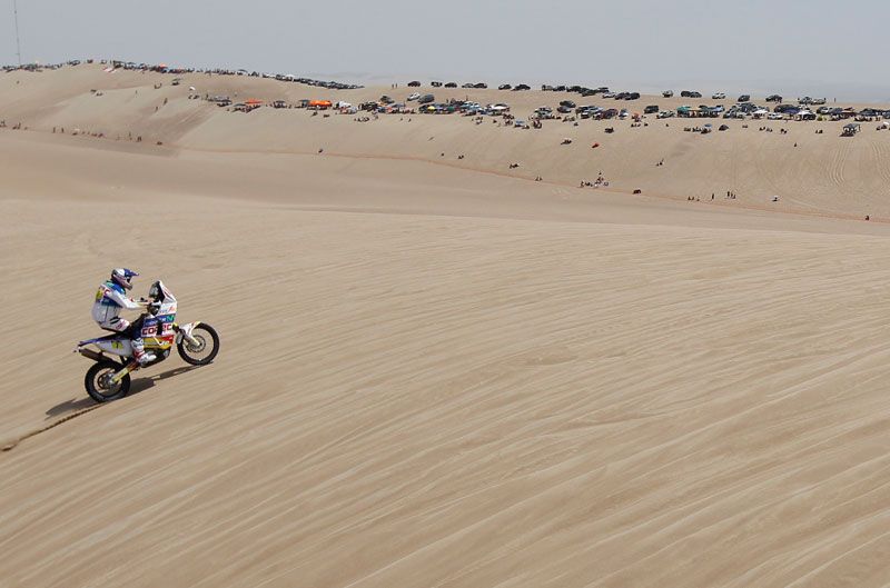Chaleco López gana la primera etapa del Dakar 2013