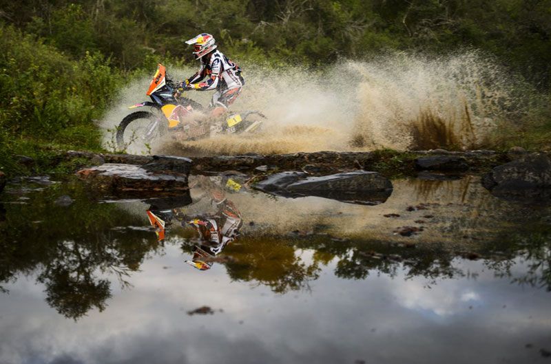 Cyril Després pone orden en el Dakar