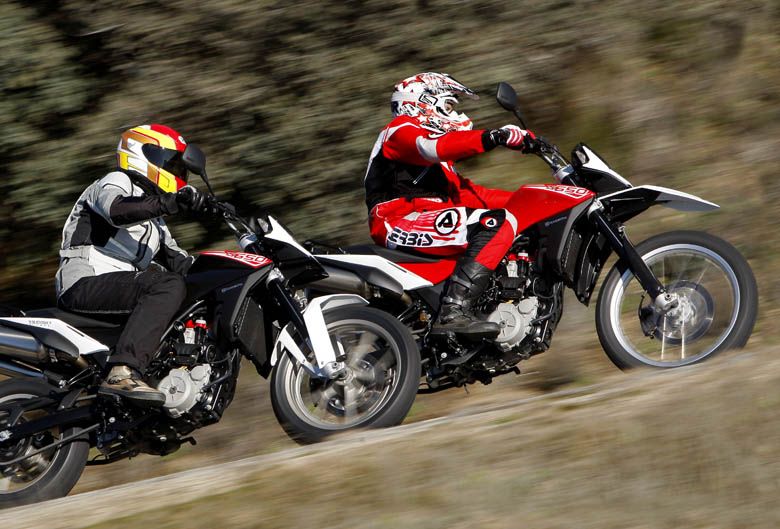Husqvarna TR 650 Strada y Terra. Prueba comparativa