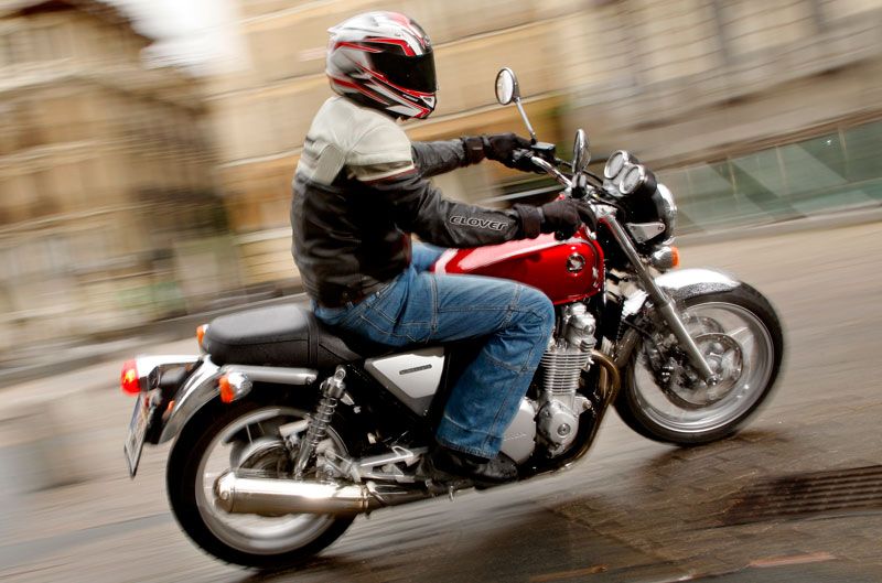 Honda CB1100. Prueba