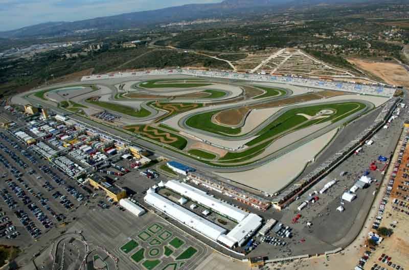 Comienzan los entrenamientos oficiales de Moto2 y Moto3 en Valencia