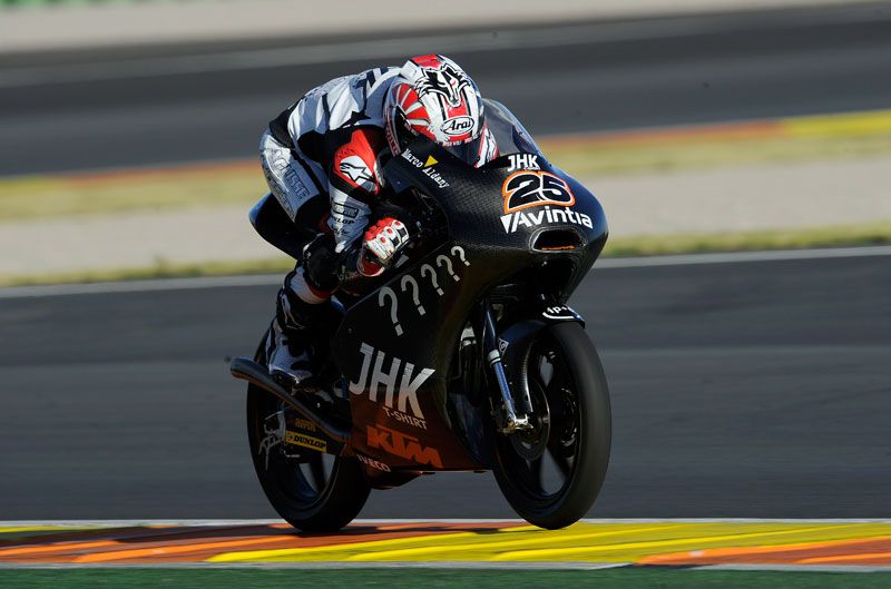 La Armada de Moto2 y Moto3 arrasa en Valencia