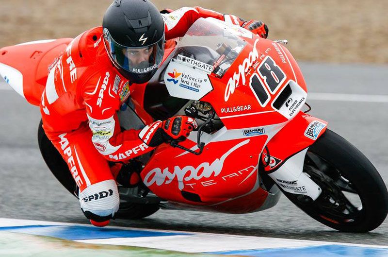 Nico Terol y Danny Web, los más rápidos en la lluvia de Jerez