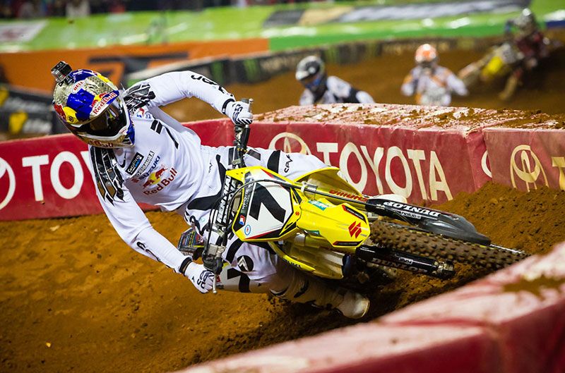 Primera victoria de James Stewart