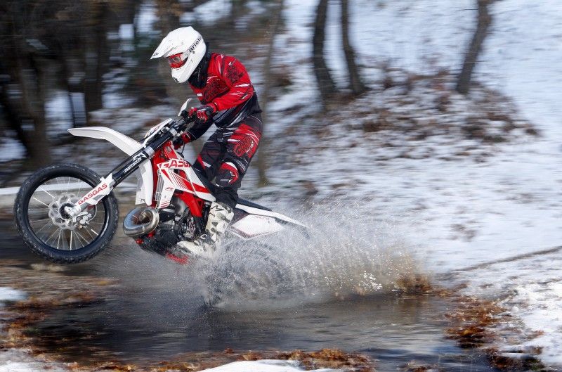 Gas Gas EC 300 Racing. Prueba Moto Verde