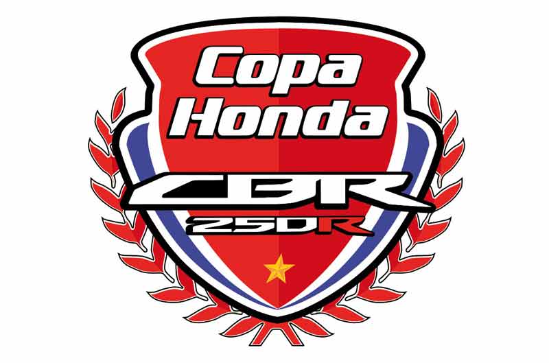 Mika Pérez, líder de la Copa Honda CBR250R