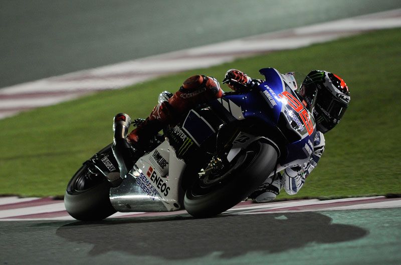 Jorge Lorenzo y Yamaha dominan en Qatar