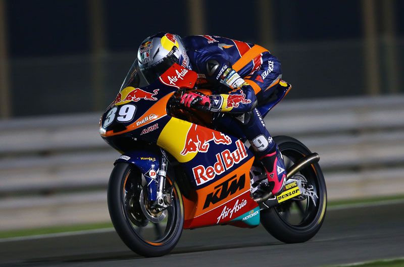 Luis Salom golpea primero en los primeros entrenamientos de Moto3